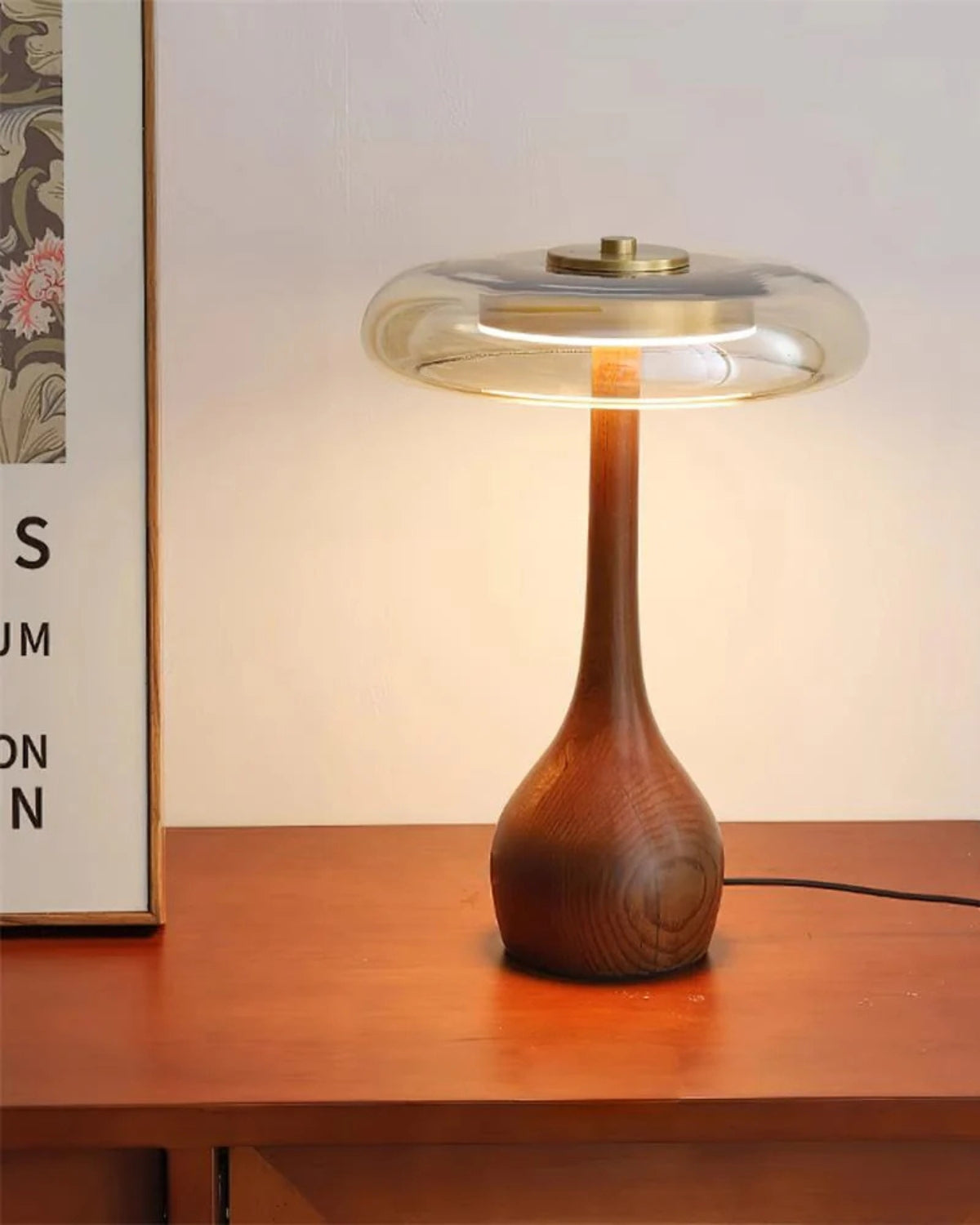 Elegante Tischlampe Holzglas – Warme Lichtform