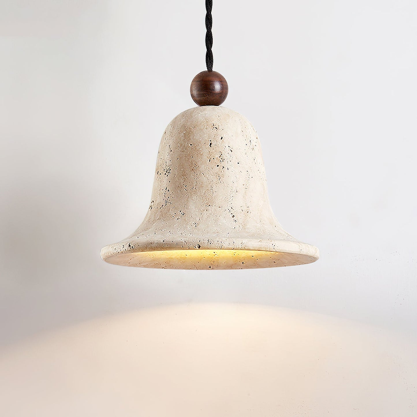 <strong>GLOCKEN-PENDELLEUCHTE AUS TRAVERTIN</strong> – Elegante Lichtquelle für Stilvolle Räume 2