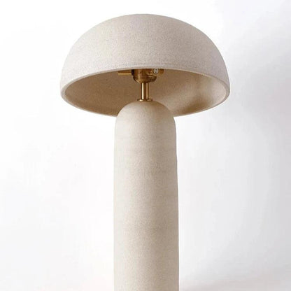 <strong>Julia Tischlampe Kollektion</strong> – Elegantes Design für Ihr Zuhause 8