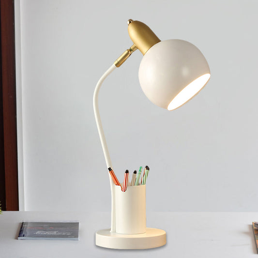 <strong>Metallkuppel-Nachttischleuchte Macaron – Verspieltes Design für Kinderzimmer</strong> 1