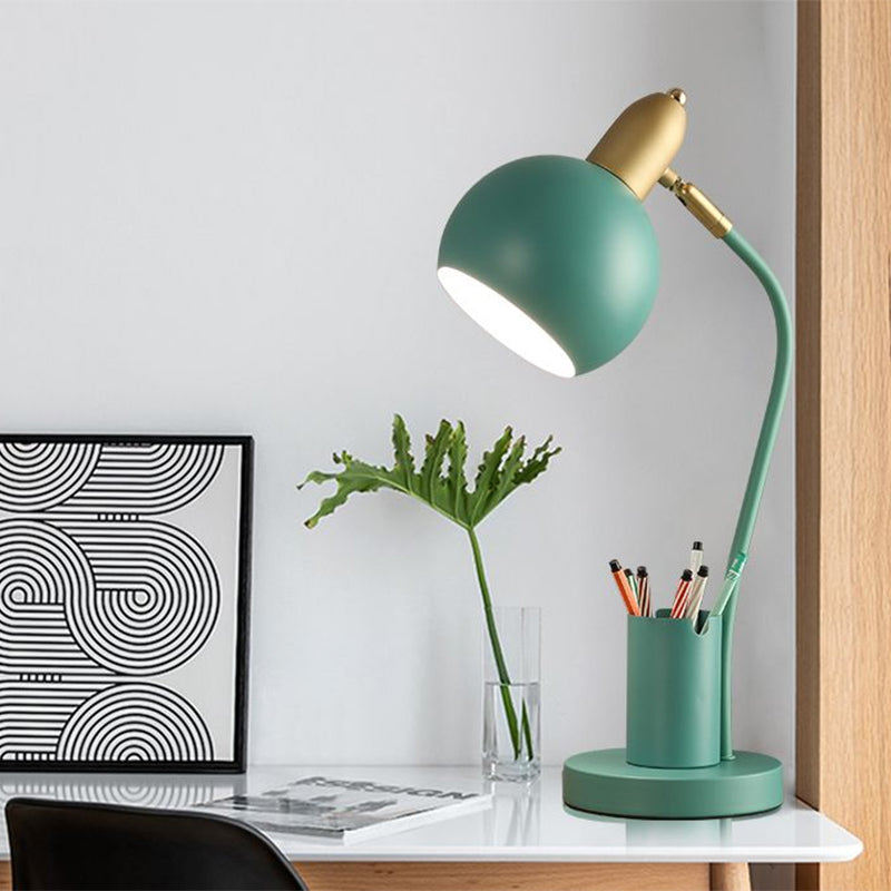 <strong>Metallkuppel-Nachttischleuchte Macaron – Verspieltes Design für Kinderzimmer</strong> 6