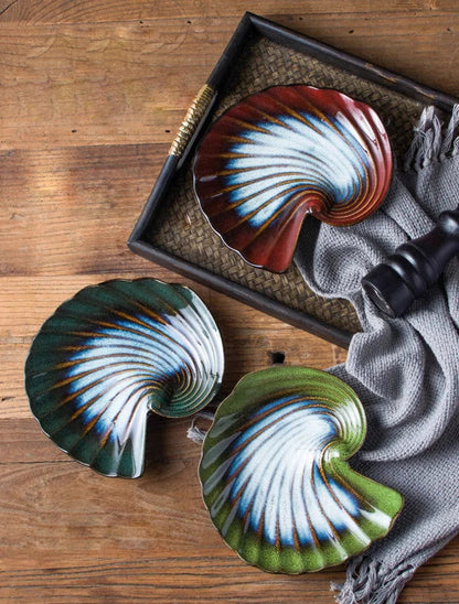 <strong>Ocean Whirl Keramikteller – Einzigartige Muschelform für Küstenkunst</strong> 4