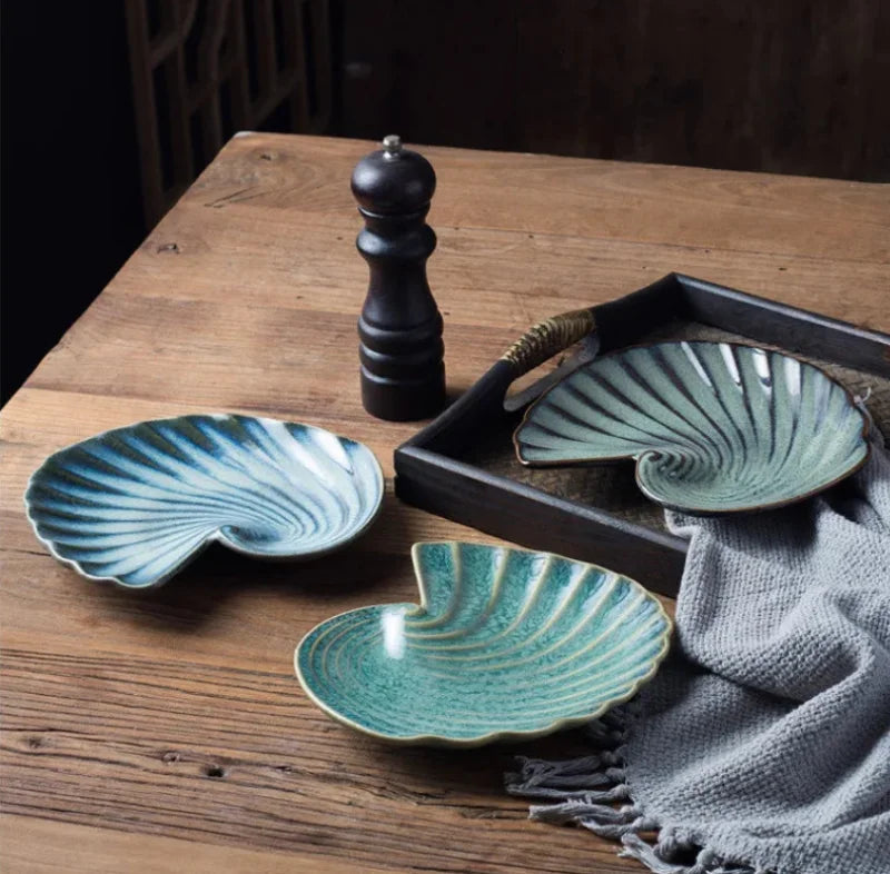 <strong>Ocean Whirl Keramikteller – Einzigartige Muschelform für Küstenkunst</strong> 5