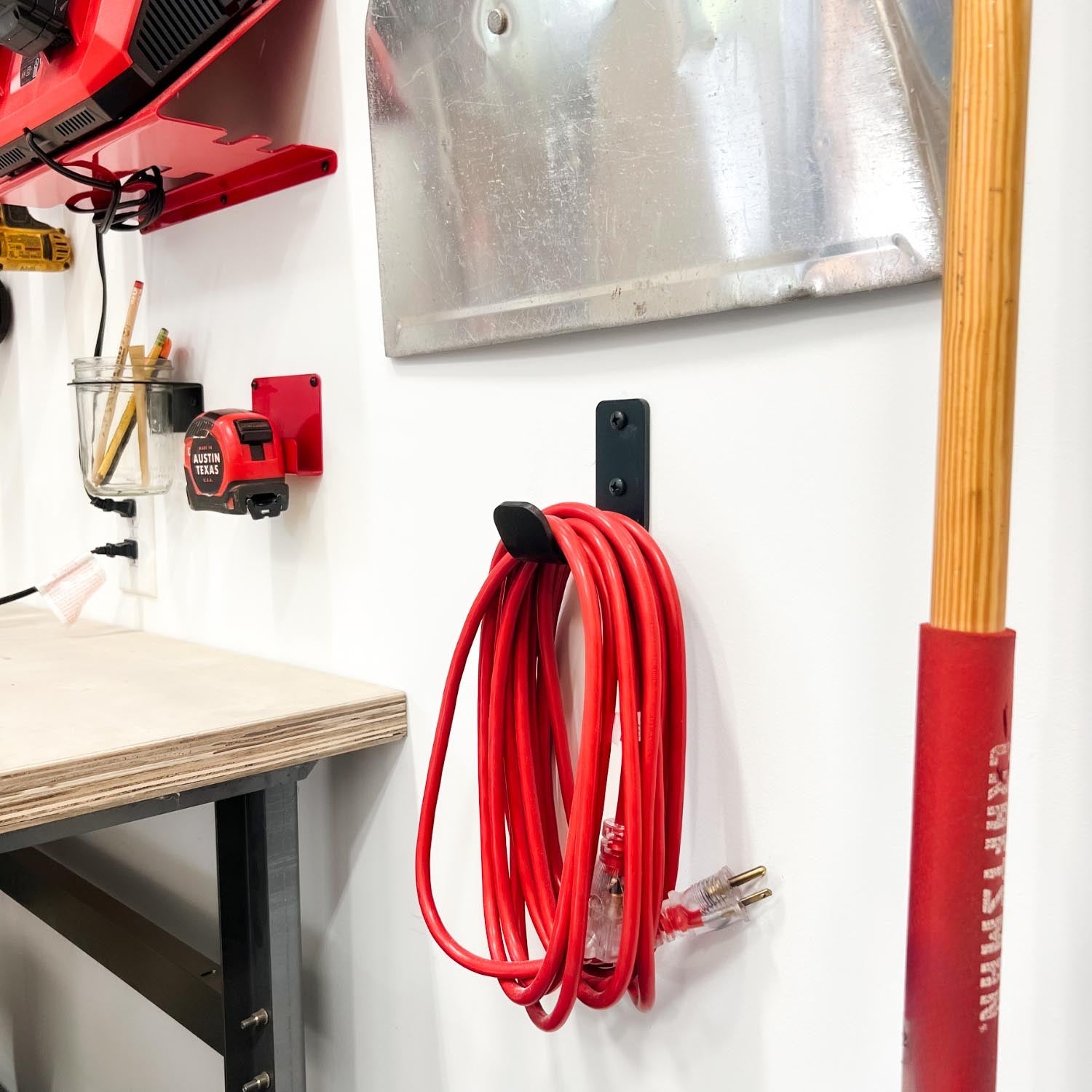 <strong>Proper Ladenhaken 2er-Pack – Robuste Aufbewahrungslösung für Ihre Werkstatt</strong> 5