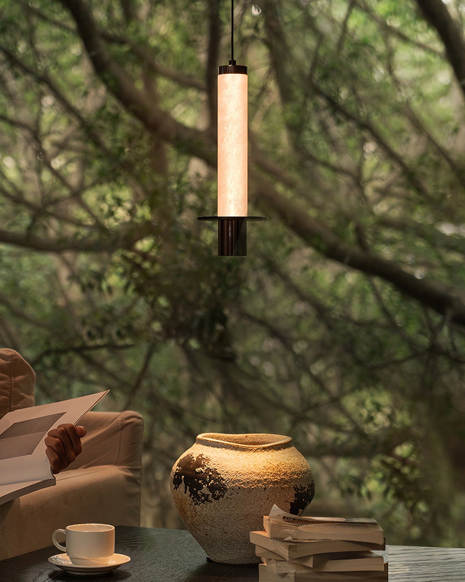 <strong>Zigrina Pendelleuchte</strong> – Eleganter Alabaster-Zylinder mit Warmem Licht 3